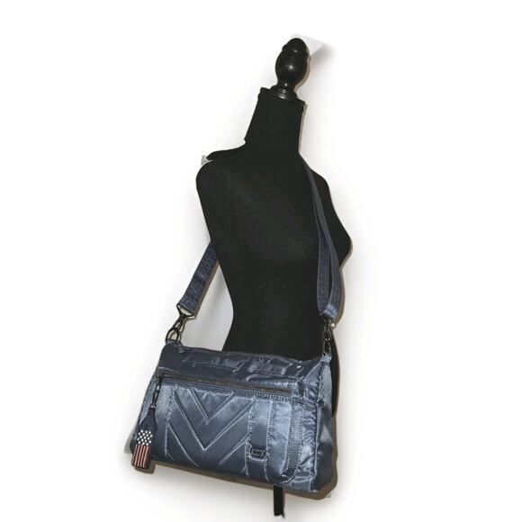 New! Lug Stretch LE Crossbody Bag In Slate Blue RFID Blocking Patriotic 12x7x4 - Picture 2 of 14